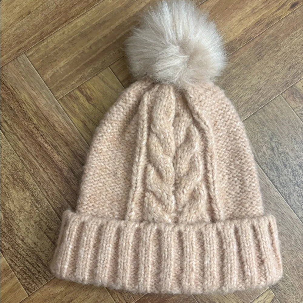 Express Pink Cream Cable Knit Pom-Pom Womens Warm winter hat